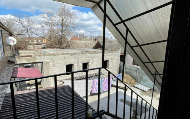 Hostel Vstrecha
