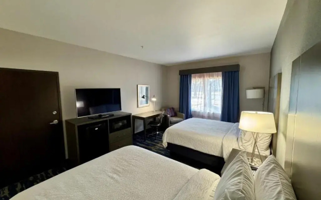 Garner Hotel Longview South by IHG