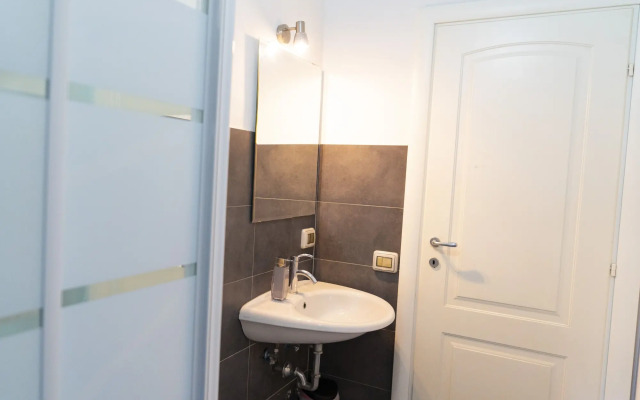 Salotto Piramide B&B Hotel