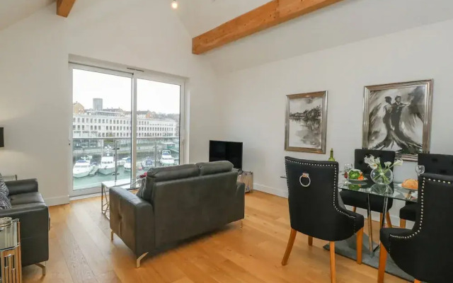 Harbourside Haven Penthouse 2