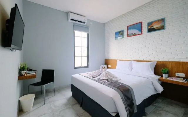 Lopi Hotel