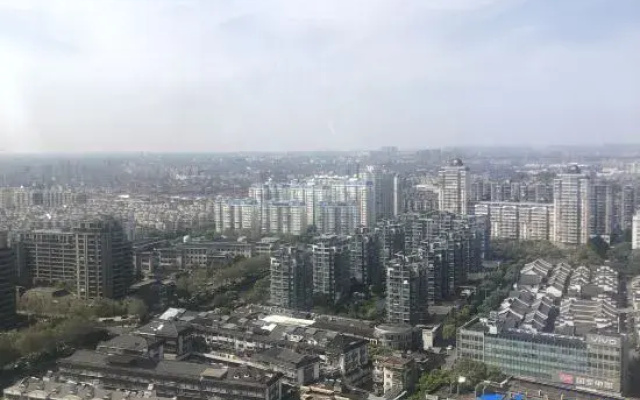 TOP Shangju E-sports Homestay (Cixi Yintai)