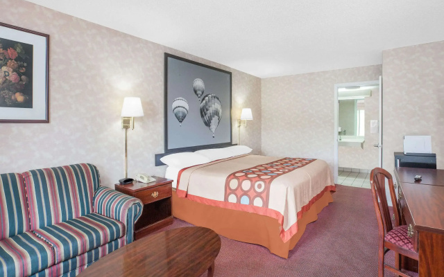 Super 8 by Wyndham Decatur Priceville