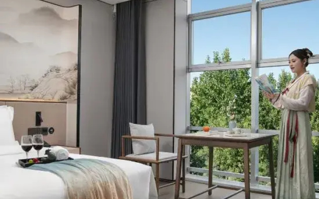 Moshang Light Residence Hotel (Urumqi Midong Wuyue Plaza Branch)