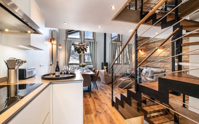 Yellowstone Lodge Chalet 4