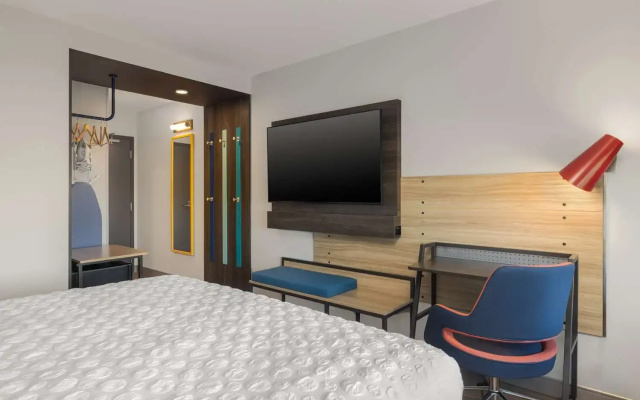Tru By Hilton Oshkosh