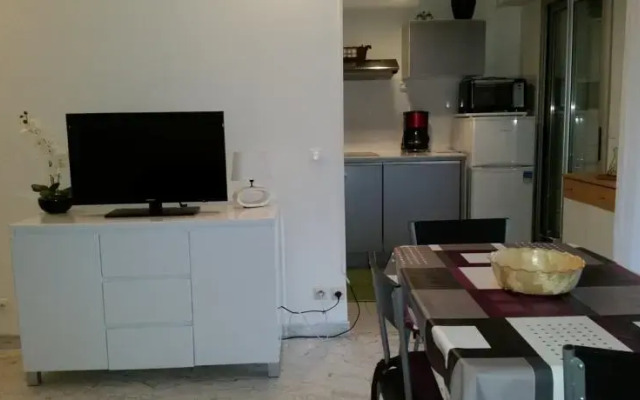 Studio Cannes Russie