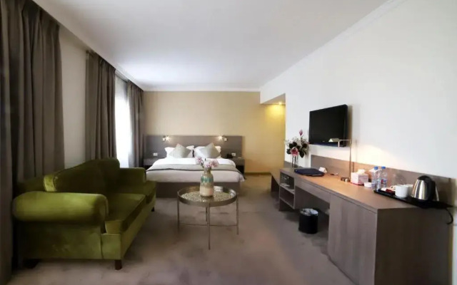 The Sanrock By Le Reve Hotels