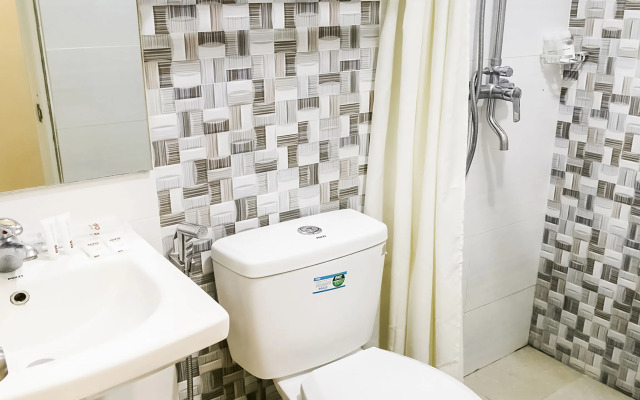 OYO 485 The Rooms By Alinace