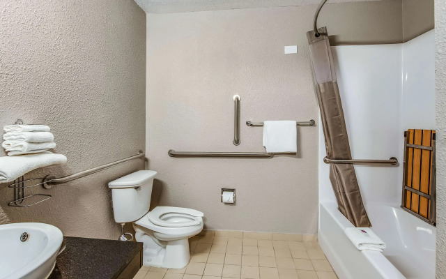 Motel 6 Fort Wayne, IN