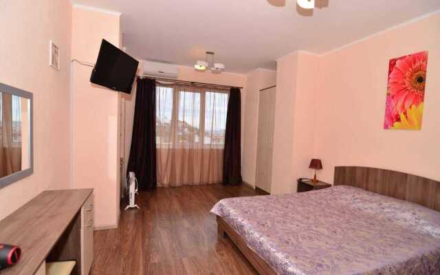 Дельфин (Партенит)