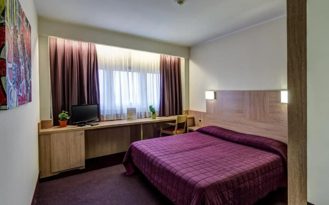 Hotel Capital