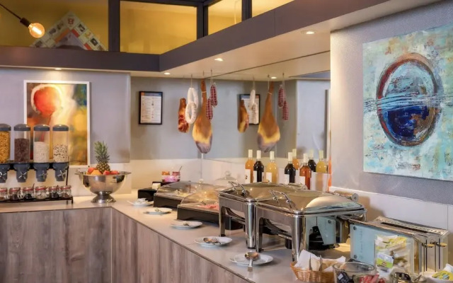 Four Stars By City Hotel