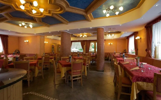 Hotel Dolomiti Saone
