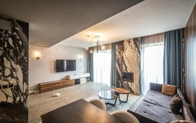 Silver Mountain Deluxe Suite B10