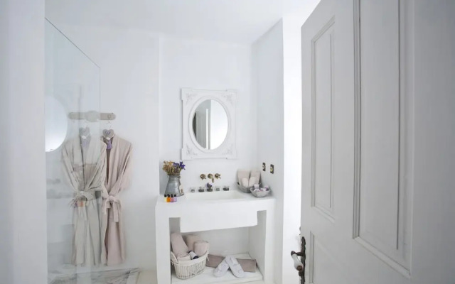 Hane Alacati Boutique Hotel