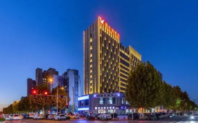 Vienna Hotel (only Henan Film Town in Zhengzhou)