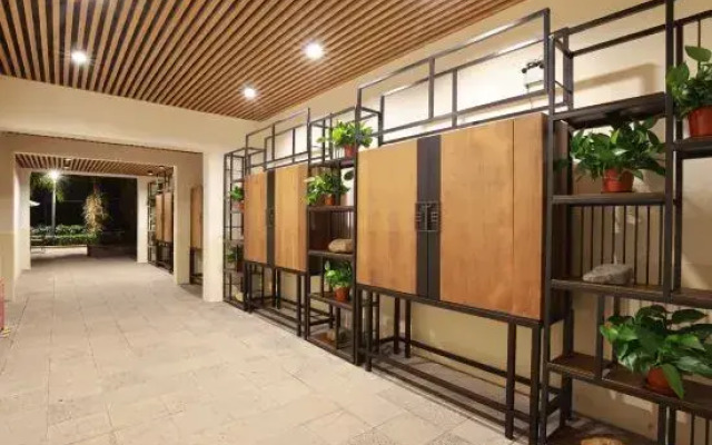 Meiquan Health Hotel (Baoting Yanoda Branch)