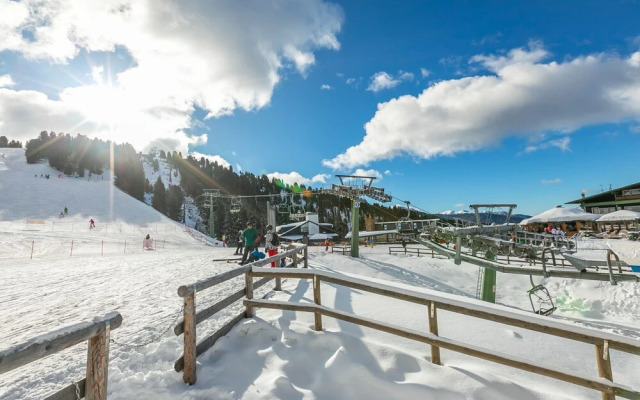 Cavalese few min From ski A01 P01