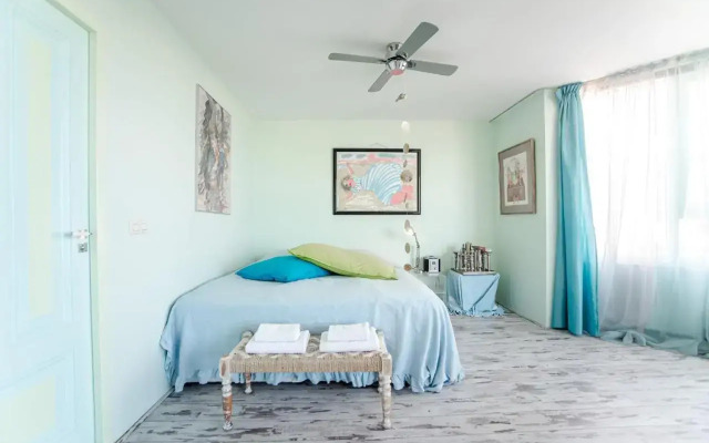 Beach Suite Sand