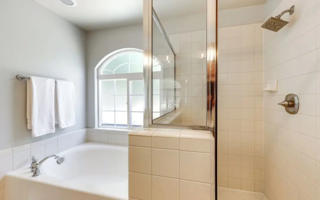 Atascadero Home: Hot Tub, Backyard Oasis