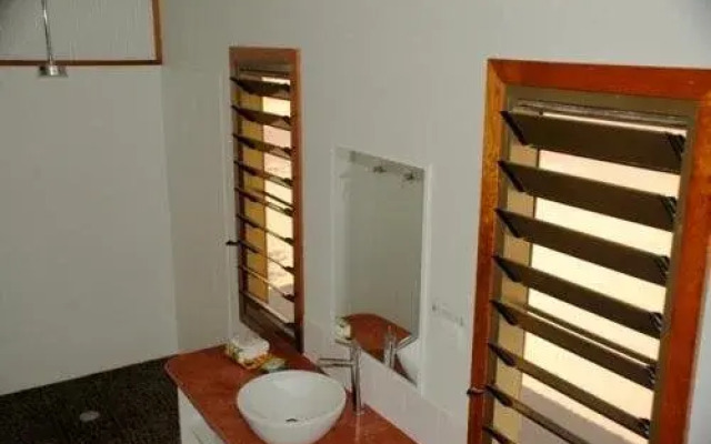 Voyages Home Valley Station