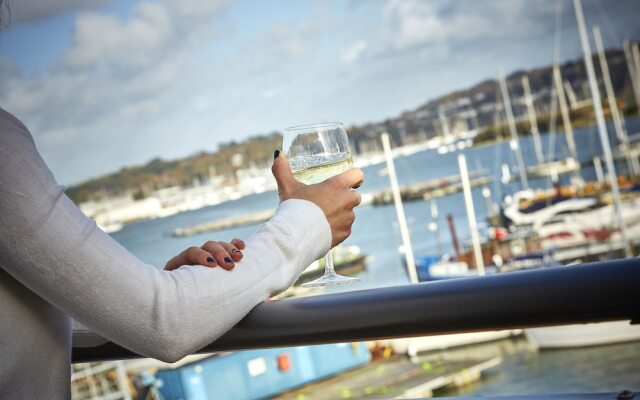 Chapel Riverside by Esa