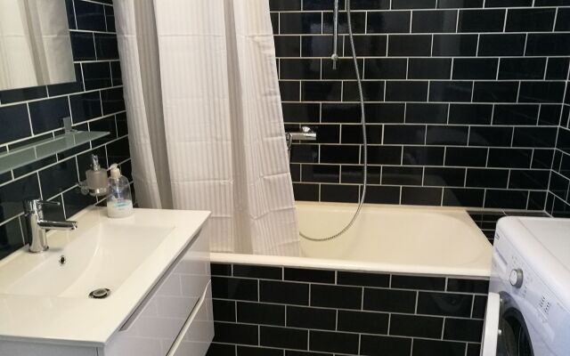 Apartment Ton - 200m from the sea: A2 Bol, Island Brac