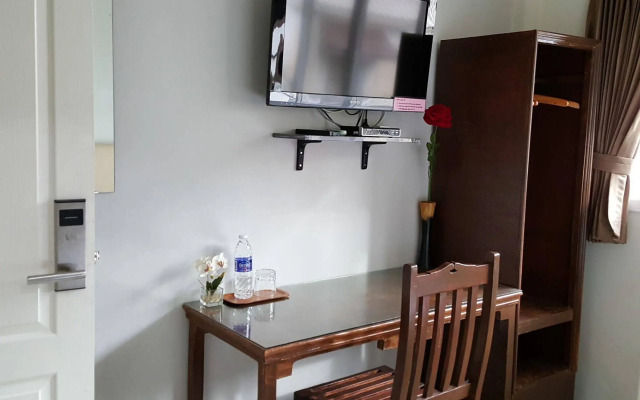 Bangkok Check Inn - Hostel