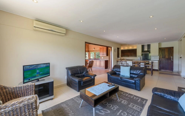 San Lameer Villa Rentals 10433