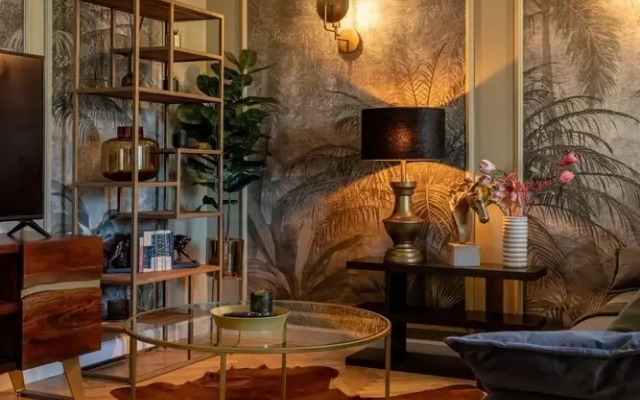 Bagheera and Mowgli in Bucure ti