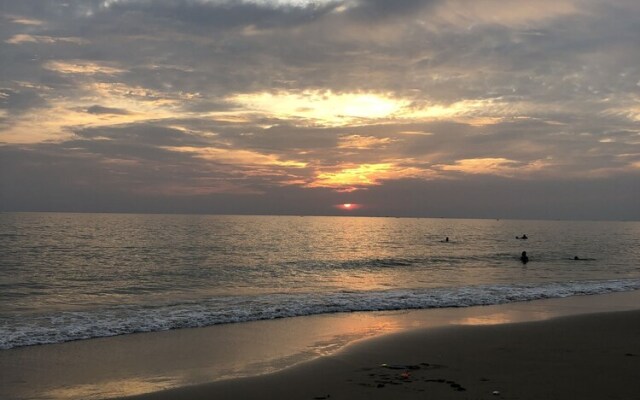 Baan Must Sea
