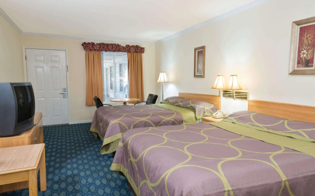 Super 8 by Wyndham Auburn