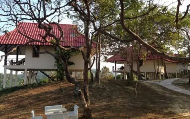Lamai Koh Phayam Resort