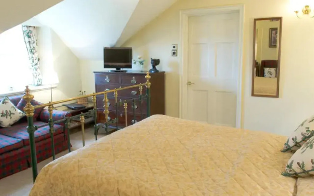 Tyddyn Llan Restaurant with Rooms