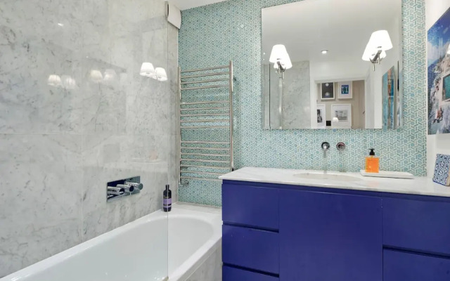 Lovely 2-bed Garden Flat in West Kensington