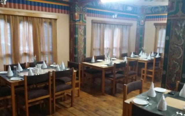 Hotel Phunsum