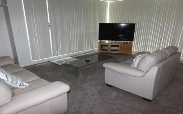 Twin Pines 301 - Cbd Location