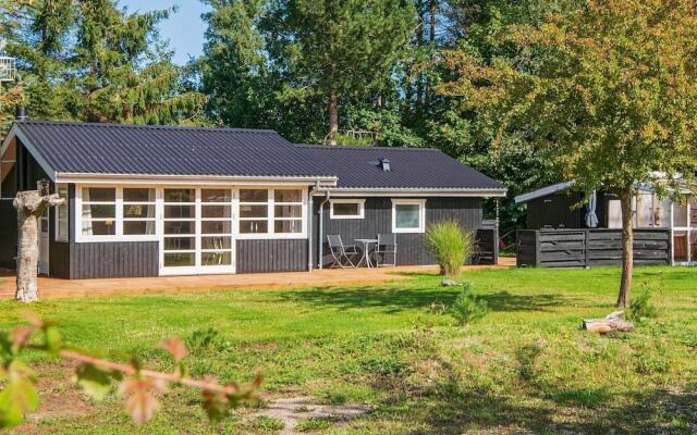 6 Person Holiday Home in Grenaa