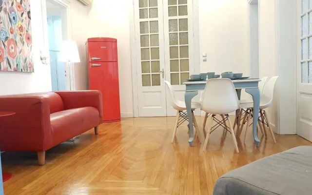 Ionian Apartment- Athens Center, 6 BD, 2.5 BATH