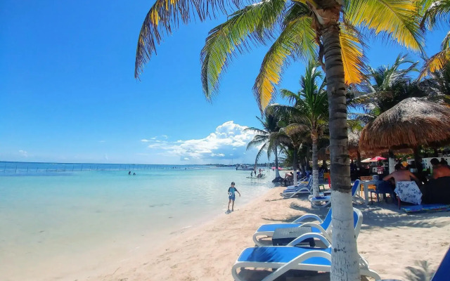 El Fuerte Beach Resort