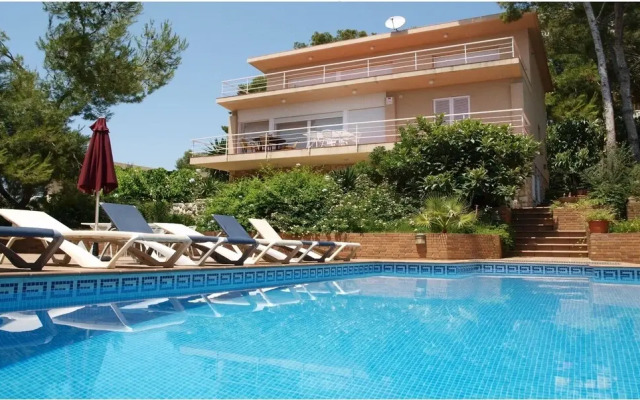 Villa Regine-Salou