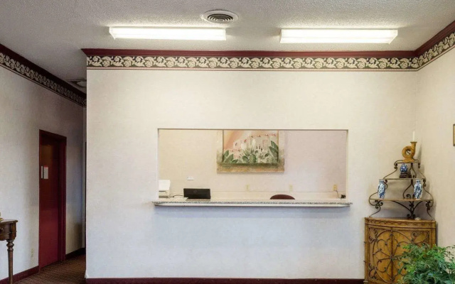 Motel 6 Greenwood, MS