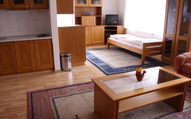 Boarding House Koras