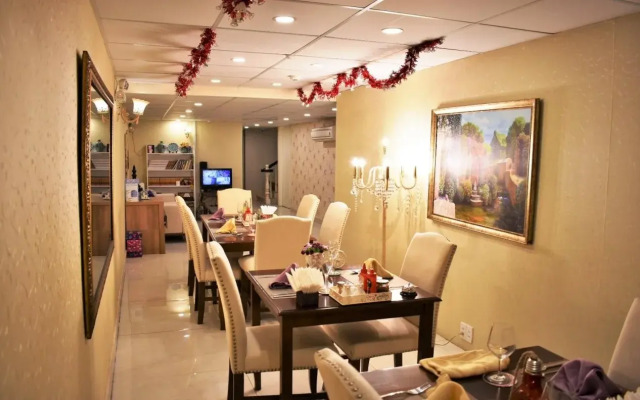 Saigon By Night Luxury Hotel