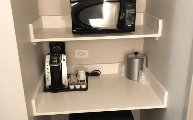 Holiday Inn Express Naperville by IHG