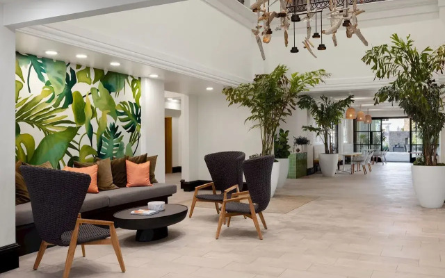 Tommy Bahama Miramonte Resort & Spa