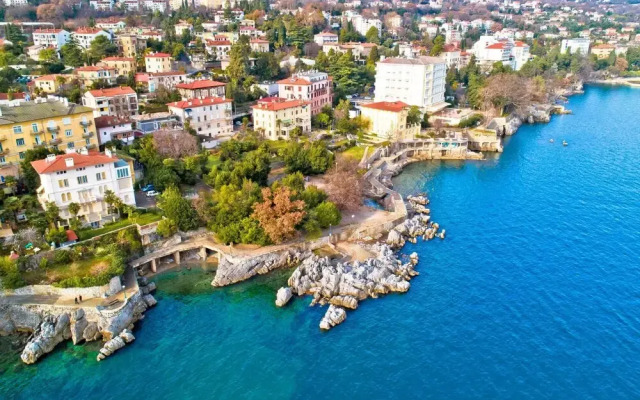 Seaview Apartment Lara