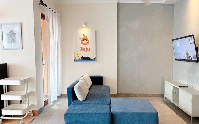 youre.at - Grand Setiabudi Apartment