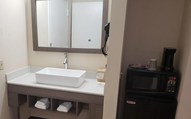 Red Roof Inn Moss Point